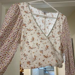 American Eagle 2 piece Mixed Floral Crop Top with High Rise Shorts